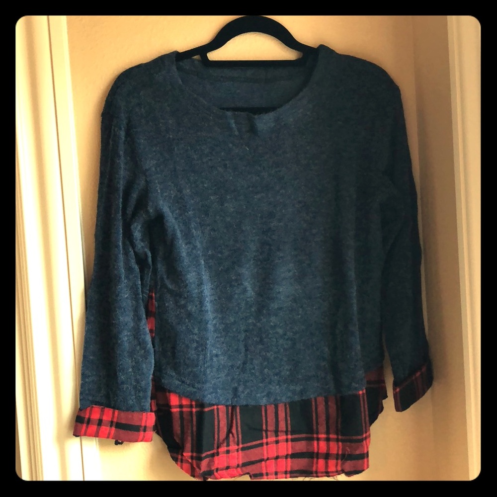 Plaid/charcoal mixed media top